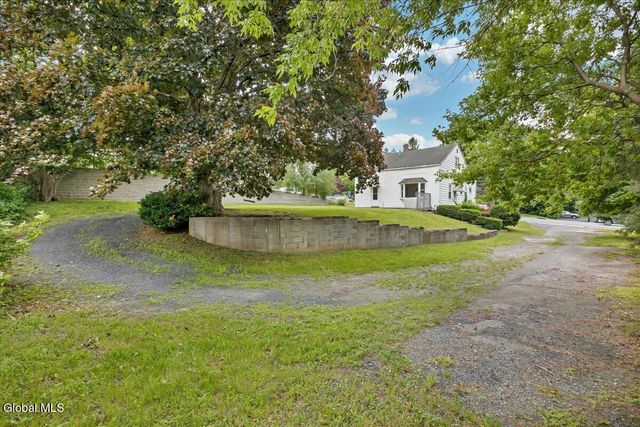 140 Everett Road, Colonie, NY 12205