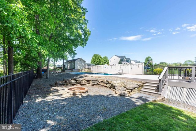 202 ALMAR DR, Hampstead, MD 21074