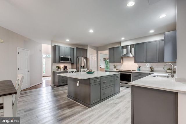 202 ALMAR DR, Hampstead, MD 21074