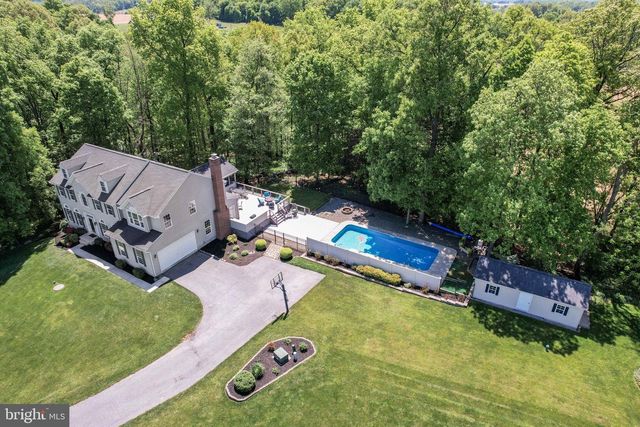 202 ALMAR DR, Hampstead, MD 21074