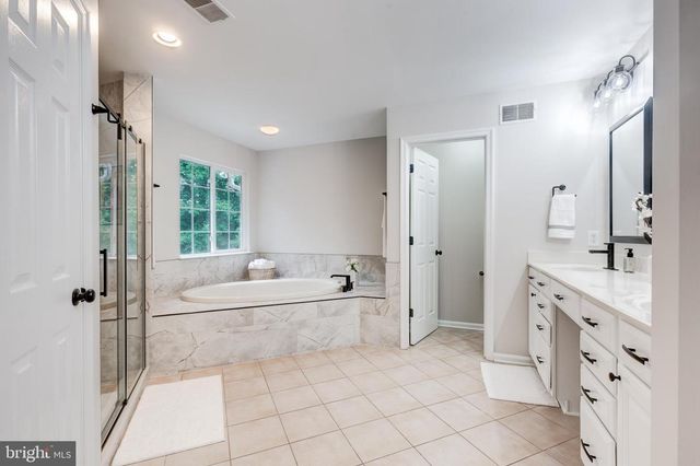 202 ALMAR DR, Hampstead, MD 21074