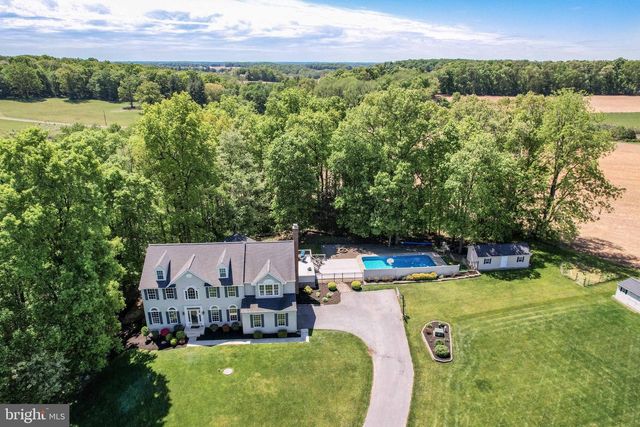 202 ALMAR DR, Hampstead, MD 21074