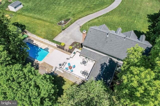 202 ALMAR DR, Hampstead, MD 21074