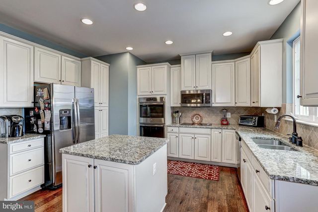 7067 KONA DR, Gainesville, VA 20155