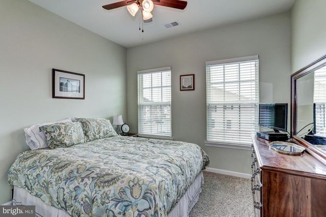 7067 KONA DR, Gainesville, VA 20155