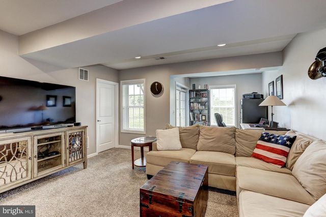 7067 KONA DR, Gainesville, VA 20155