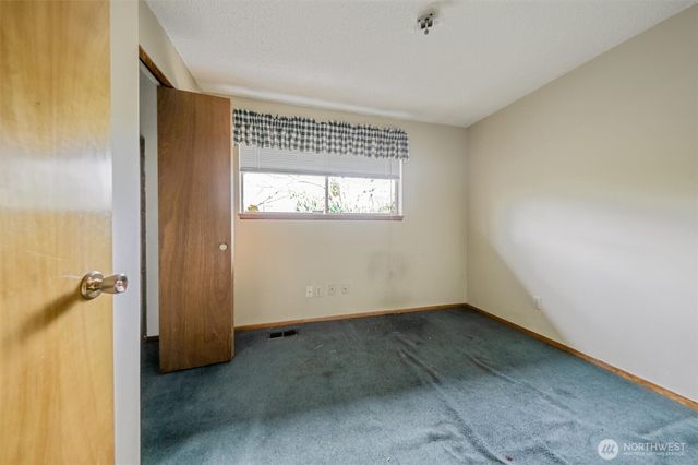 7233 Tacoma Avenue S, Tacoma, WA 98408