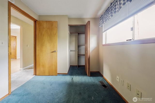 7233 Tacoma Avenue S, Tacoma, WA 98408