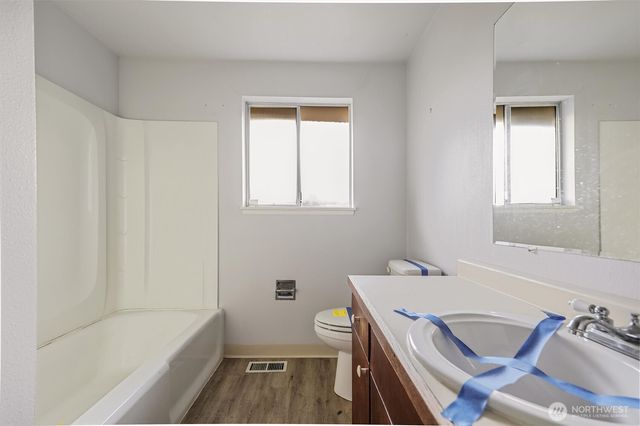 7233 Tacoma Avenue S, Tacoma, WA 98408