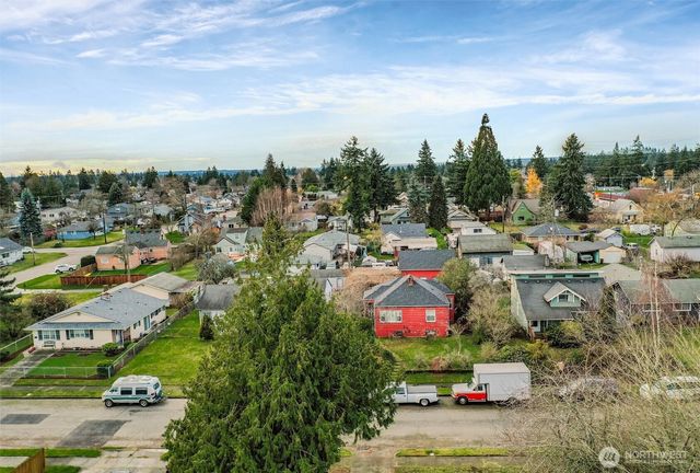 7233 Tacoma Avenue S, Tacoma, WA 98408