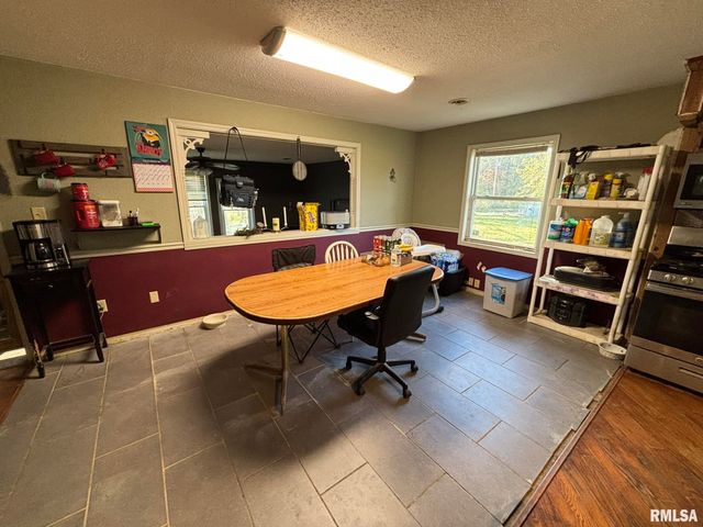 3152 Hotze Road, Salem, IL 62881