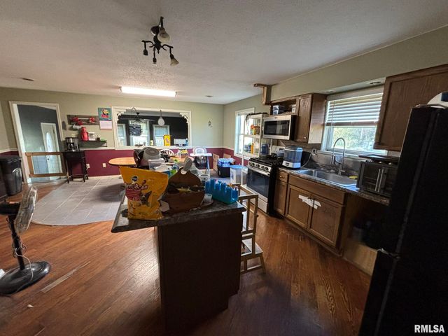 3152 Hotze Road, Salem, IL 62881