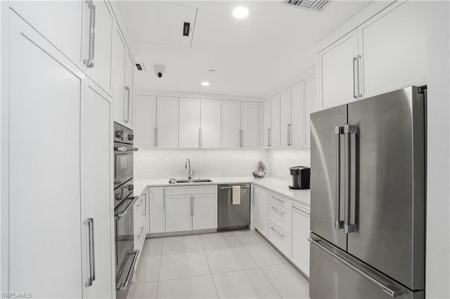 4001 Gulf Shore BLVD N 1407, Naples, FL 34103