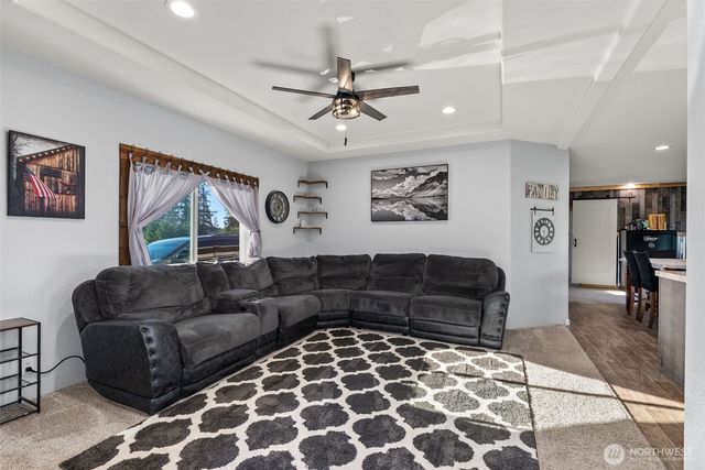 205 Antrim Road, Winlock, WA 98596