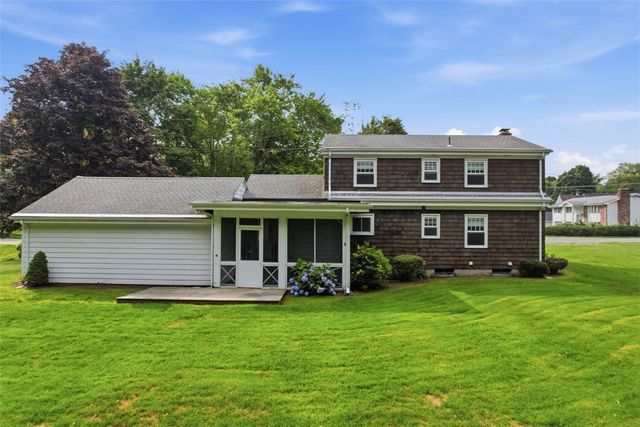 24 Rolling Acres Drive, Cumberland, RI 02864