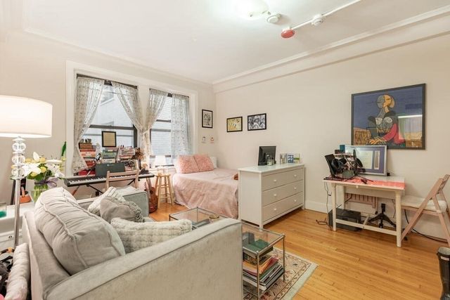 464 Commonwealth Ave 27, Boston, MA 02215