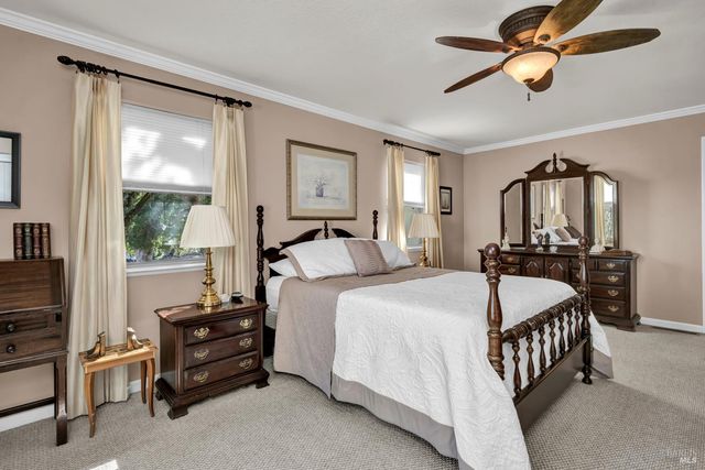 17120 Knollview Dr, Hidden Valley Lake, CA 95467