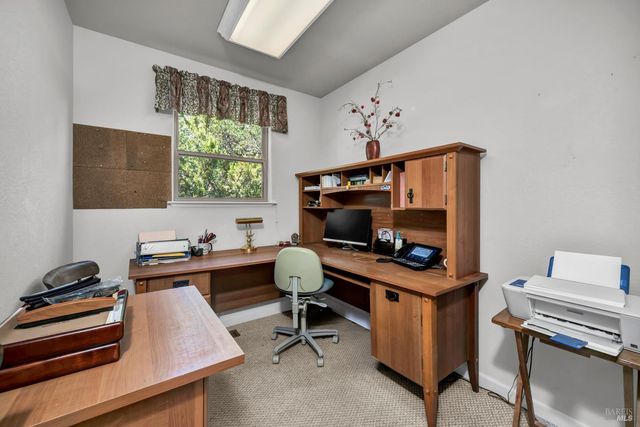 17120 Knollview Dr, Hidden Valley Lake, CA 95467