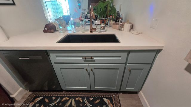 7016 N Holiday Dr 7016, Galveston, TX 77550