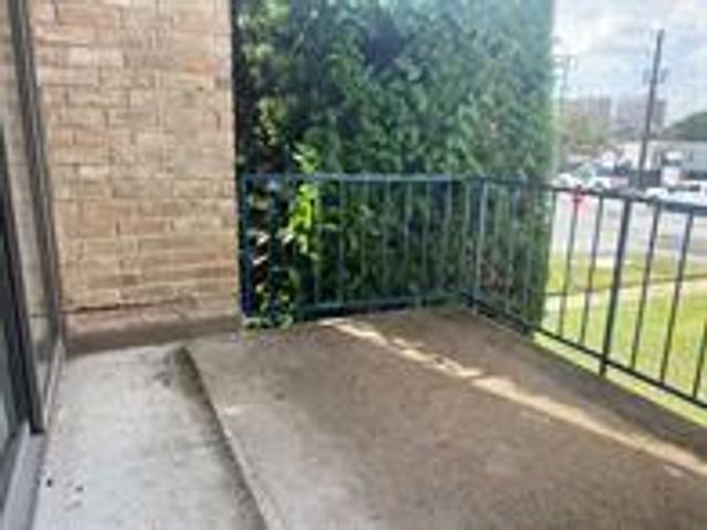 7016 N Holiday Dr 7016, Galveston, TX 77550