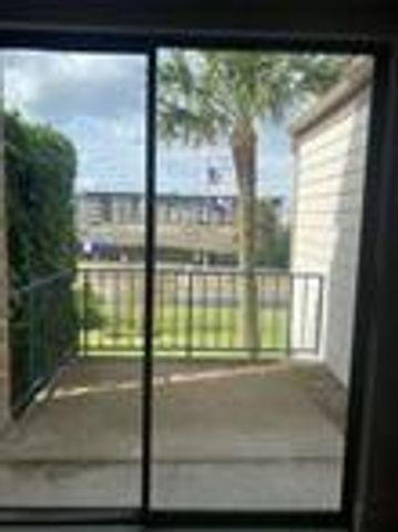 7016 N Holiday Dr 7016, Galveston, TX 77550