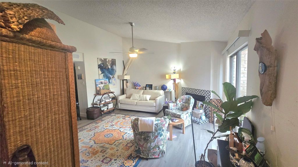 7016 N Holiday Dr 7016, Galveston, TX 77550