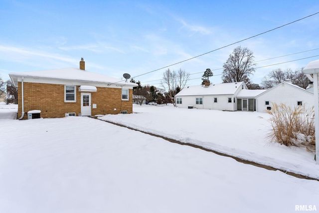 5215 11TH Avenue, Moline, IL 61265