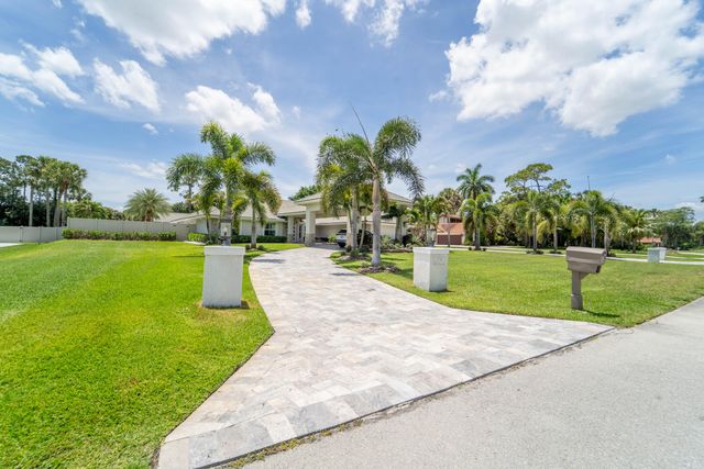 13796 Doubletree Trail, Wellington, FL 33414