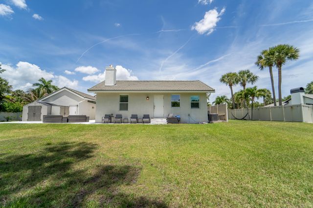 13796 Doubletree Trail, Wellington, FL 33414