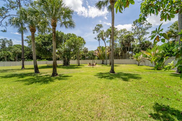 13796 Doubletree Trail, Wellington, FL 33414