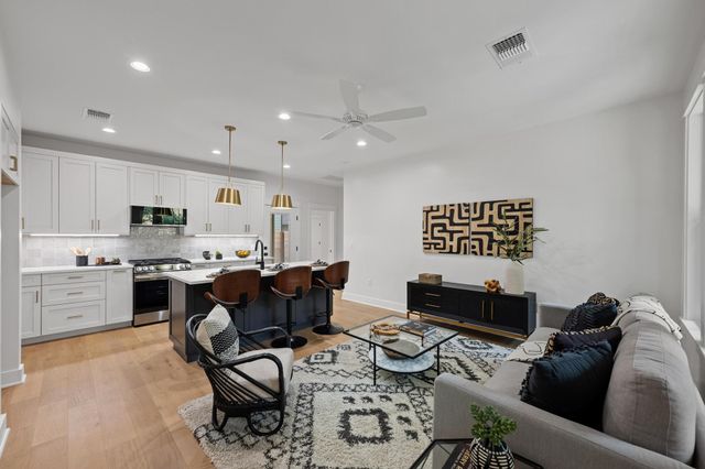 1906 Willow ST 2, Austin, TX 78702