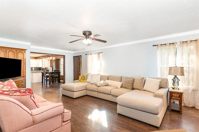 6636 Whitehall Drive, Oklahoma City, OK 73132