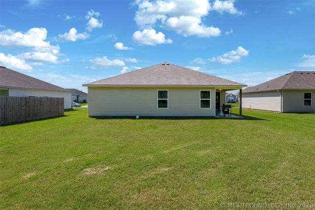 23489 S Donna Lane, Claremore, OK 74019