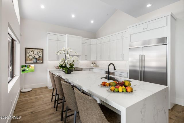 8222 E CORTEZ Drive, Scottsdale, AZ 85260