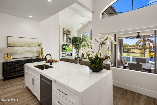 8222 E CORTEZ Drive, Scottsdale, AZ 85260