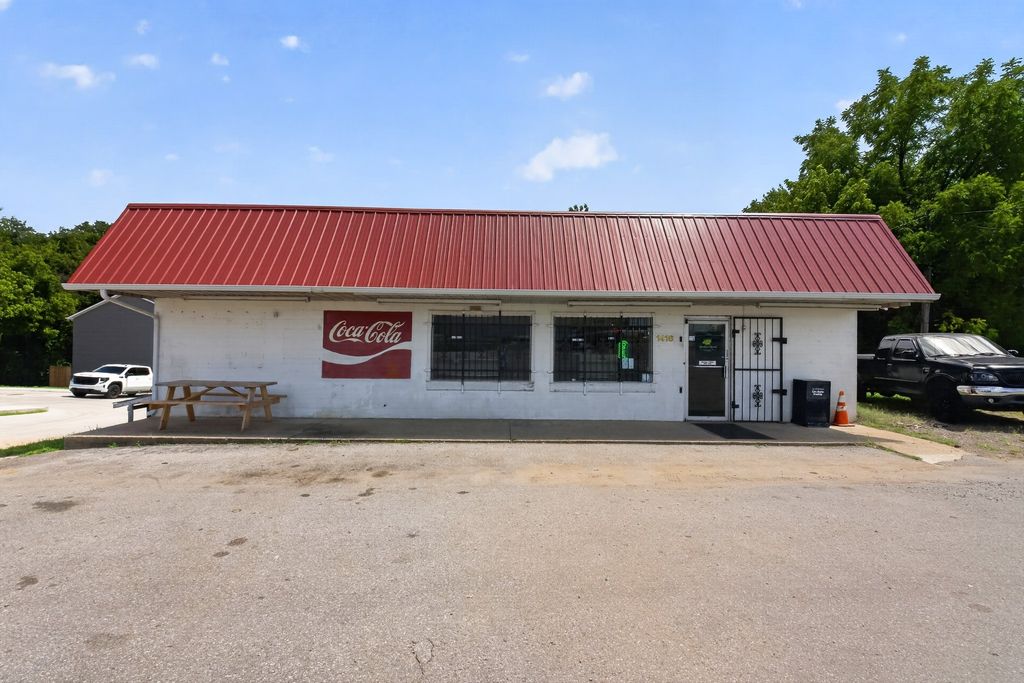 1416 Franklin St, Clarksville, TN 37040