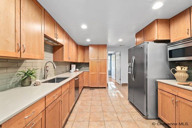 3923 MCCOMB AVE, Cheyenne, WY 82001