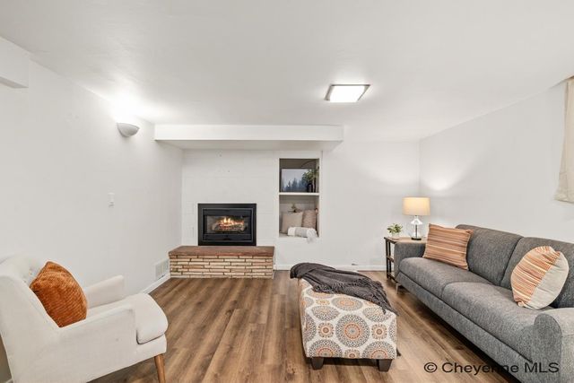 3923 MCCOMB AVE, Cheyenne, WY 82001