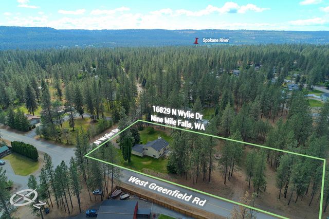 16829 N Wylie Dr, Nine Mile Falls, WA 99026