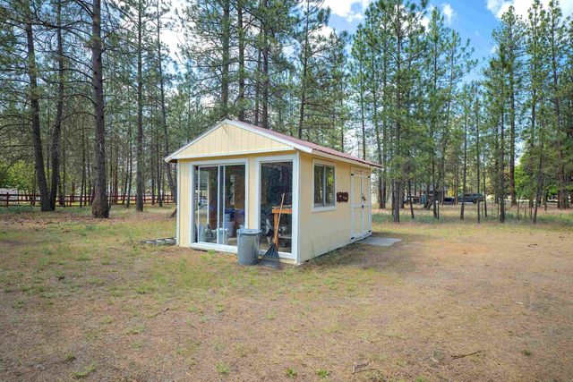 16829 N Wylie Dr, Nine Mile Falls, WA 99026
