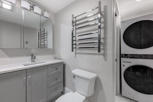 384 Adams St 1, Boston, MA 02122
