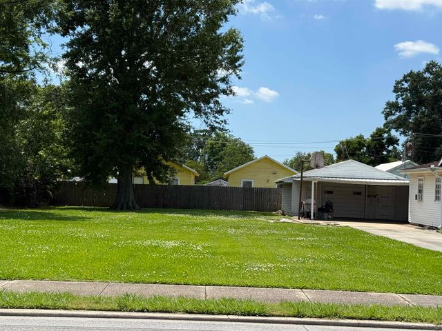 906 Jackson St, Thibodaux, LA 70301
