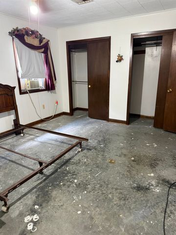 906 Jackson St, Thibodaux, LA 70301