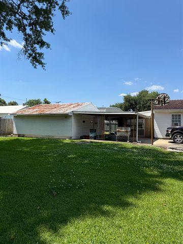 906 Jackson St, Thibodaux, LA 70301