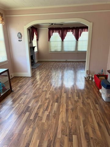 906 Jackson St, Thibodaux, LA 70301