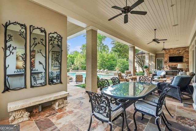 2954 Ridgewood Road NW, Atlanta, GA 30327