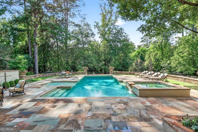 2954 Ridgewood Road NW, Atlanta, GA 30327