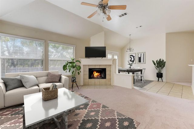 4905 Summer Oaks Lane, Fort Worth, TX 76123