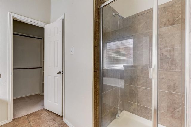 4905 Summer Oaks Lane, Fort Worth, TX 76123