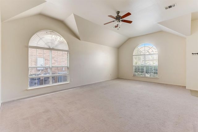 4905 Summer Oaks Lane, Fort Worth, TX 76123